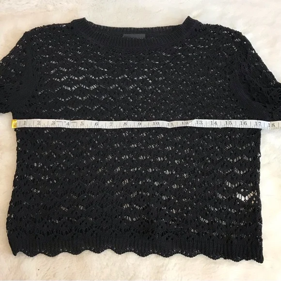 Miou Muse Black Middle of the Night Crochet Cropped Top size Medium - Picture 5 of 7